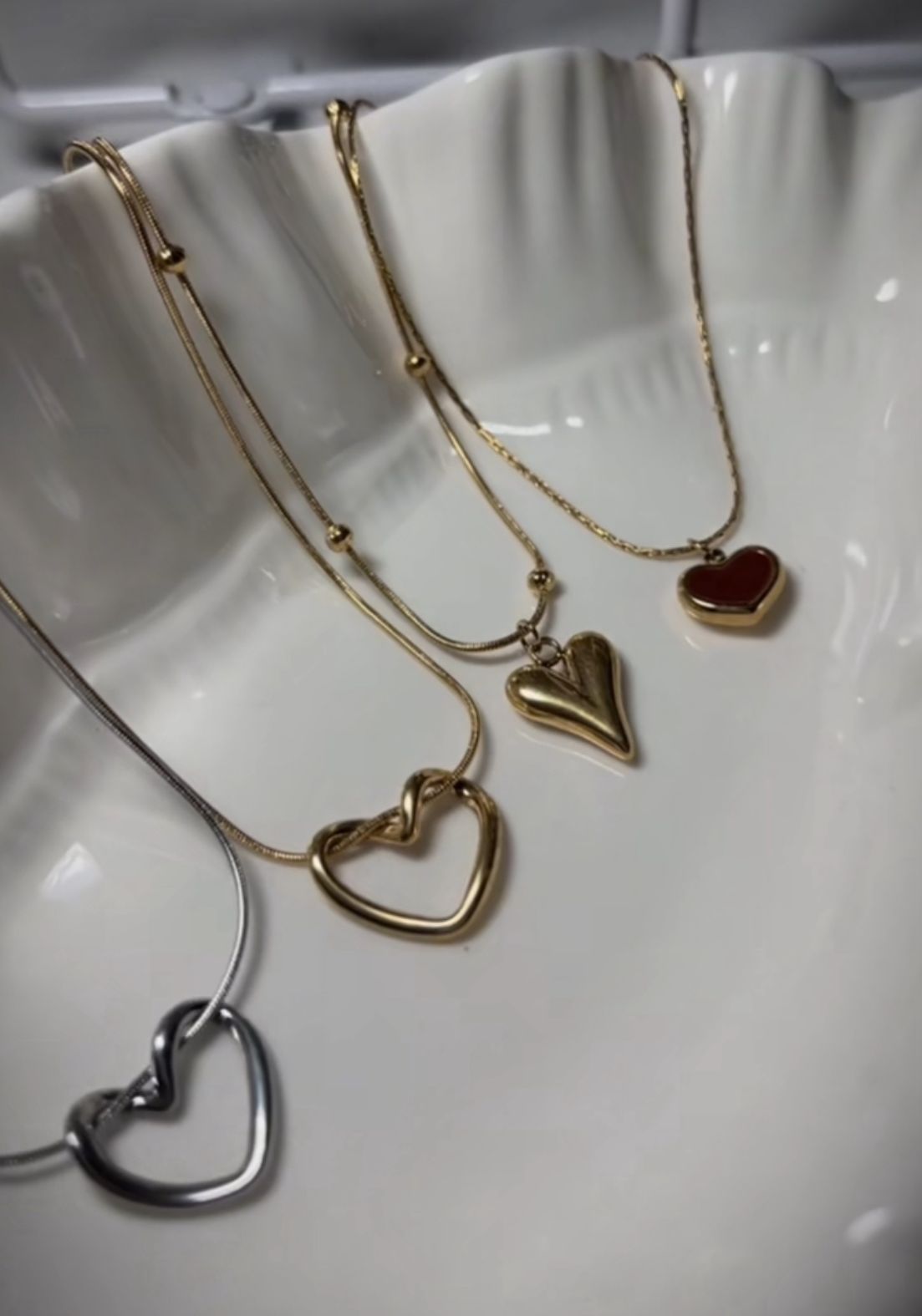 PENDENT